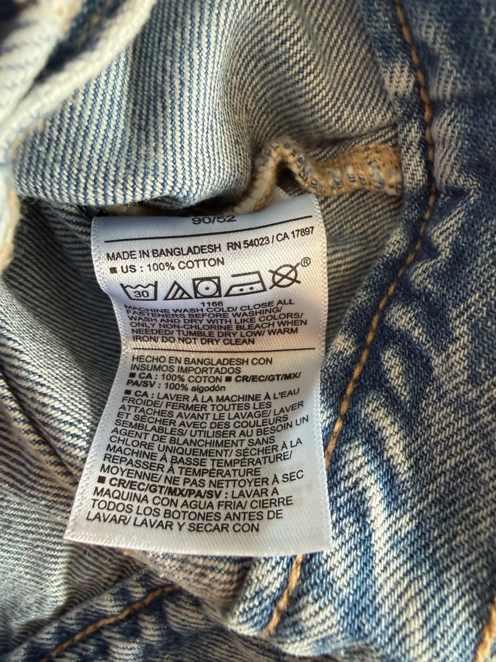Old Navy Cropped Trucker Denim Jacket Blue 2T NWT